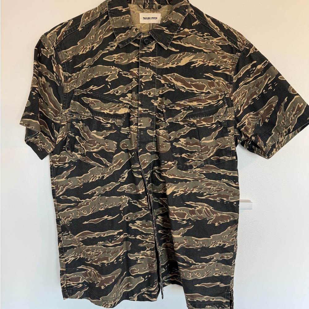 Taylor Stitch The Jungle Shirt in Tiger Camo Button Down Short Sleeve Top M 40